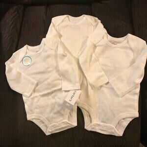 NWT Carter’s Set of 3 White Girl's Long Sleeve Bodysuits (3 Months)
